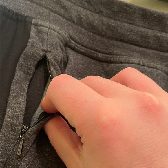 Men’s Lululemon Black & Gray City Jogger Sweatpants / Size S - Picture 2 of 7